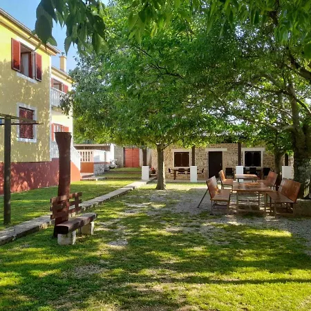 Kuca Za Odmor Dolovi Affittacamere Golubic (Zadar)