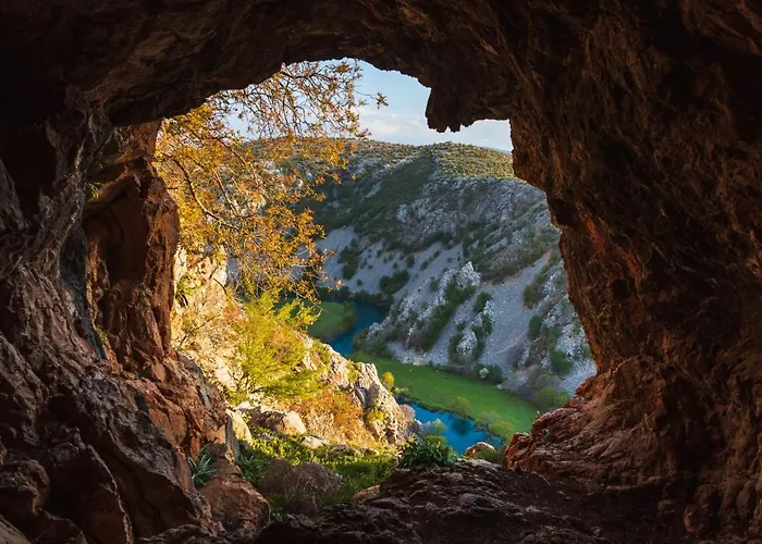 Kuca Za Odmor Dolovi Golubic (Zadar)
