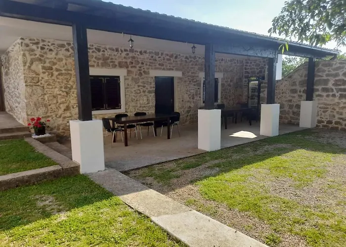 Vendégház Kuca Za Odmor Dolovi Golubic (Zadar)