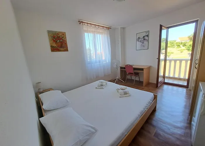 Kuca Za Odmor Dolovi Golubic (Zadar)
