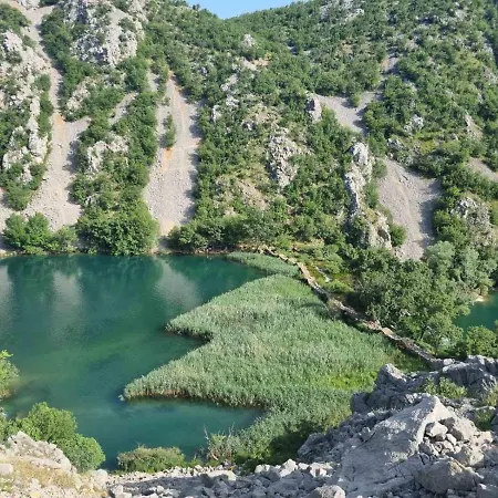 Kuca Za Odmor Dolovi Konukevi Golubic (Zadar)