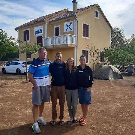 Kuca Za Odmor Dolovi *